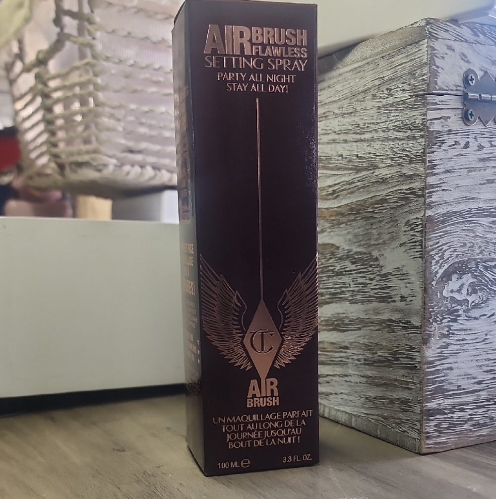 Charlotte Tilbury Airbrush Flawless Setting Spray - Brown